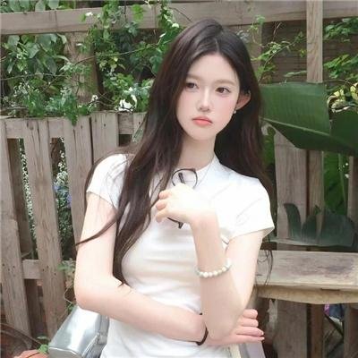 红色背篓